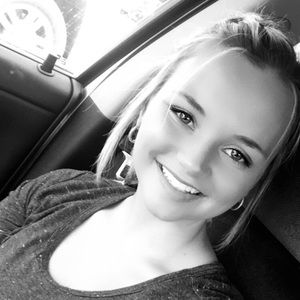 Meet your Posher, Kelsey